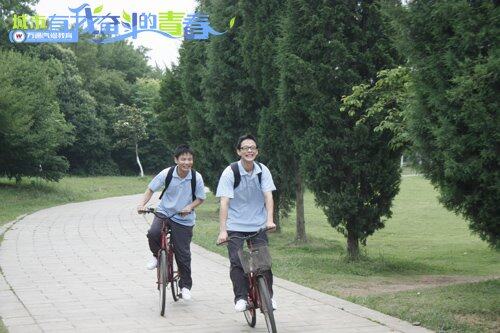 《城市奋斗季》系列微电影剧照