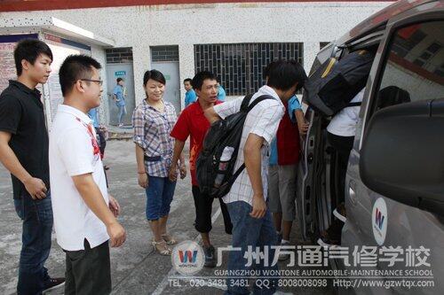 广州万通毕业学子到企业上岗