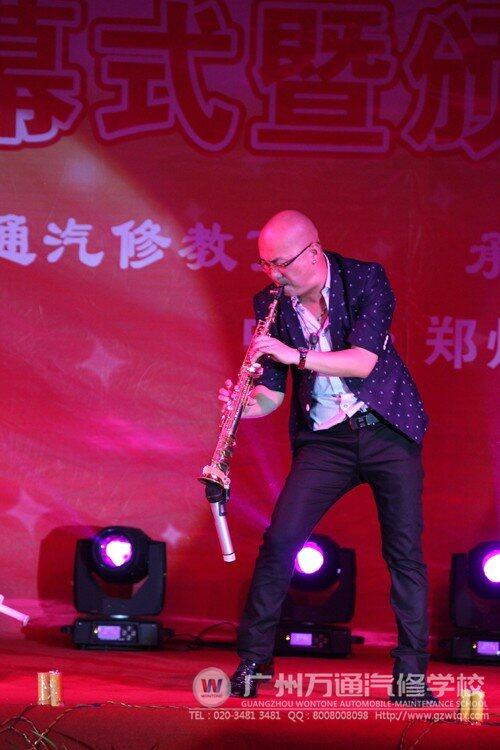 有名音乐人乐洋倾情演绎“乐器达人秀”