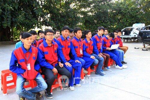 学生正在候考