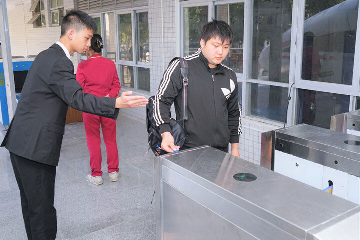 提前择校