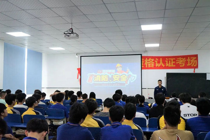 广州万通开展消防应急演练